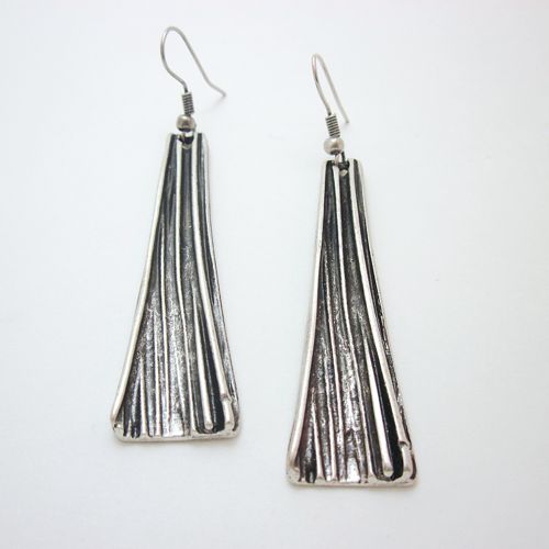 Long Tapered Lined Zinc Alloy Dangle Earrings